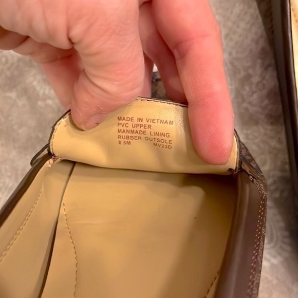 Brand New Michael Kors Brown Loafers Slip On Flats w/ Gold Tone Metal Logo Bar - Picture 13 of 16